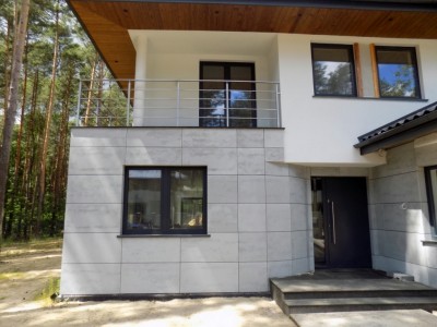 Kolor jasny szary cementowy. Płyty betonowe 120x60cm w klasie premium.