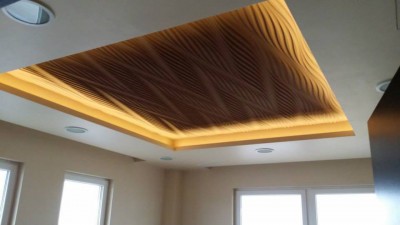 Panel 3D fala 01 montowana na suficie.